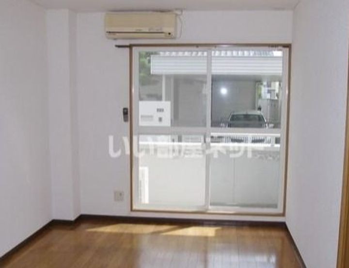 セイントワークスの内装