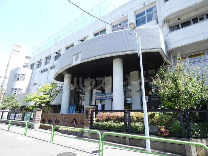 Pine Well’sの周辺