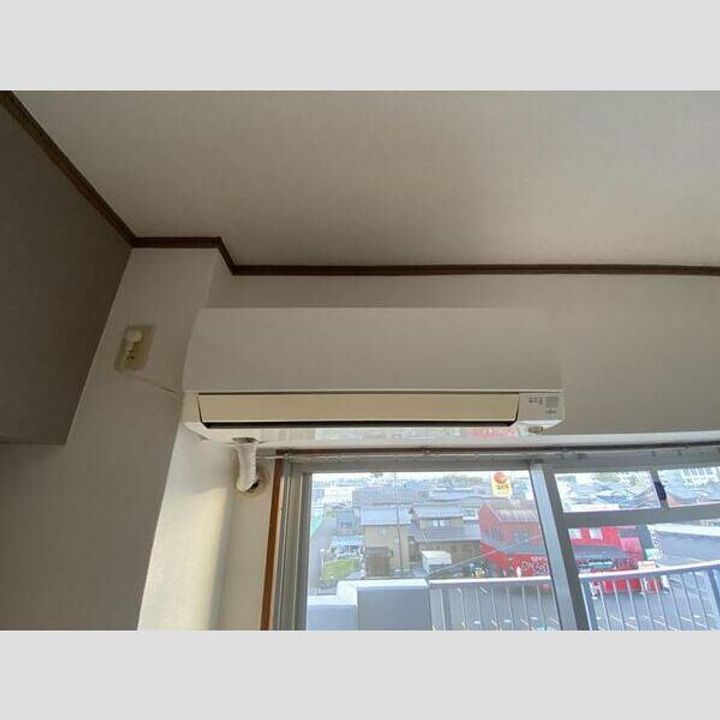 エステート村木の内装