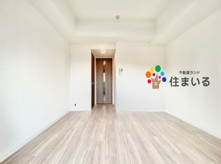 愛知県名古屋市天白区古川町の賃貸マンションの居間