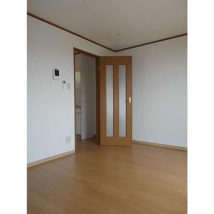 アウロ-ラ02Jの居間