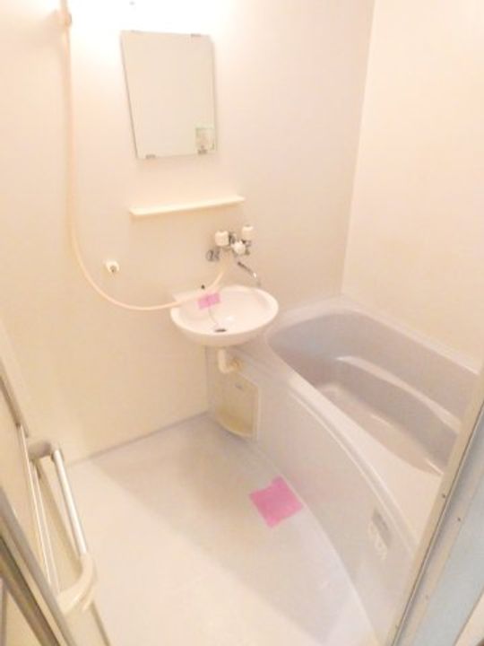 VILLA FLORAの風呂