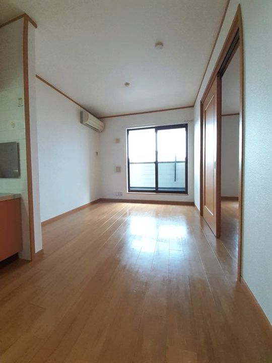 広島県福山市神辺町字徳田(アパート)の賃貸物件の居間