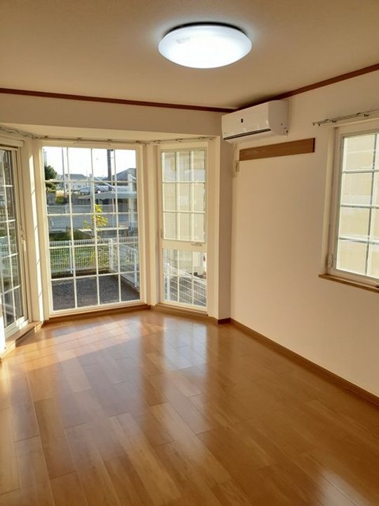 千葉県茂原市大芝3(アパート)の賃貸物件の居間