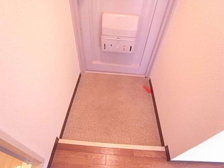 第二坂田ビルの玄関