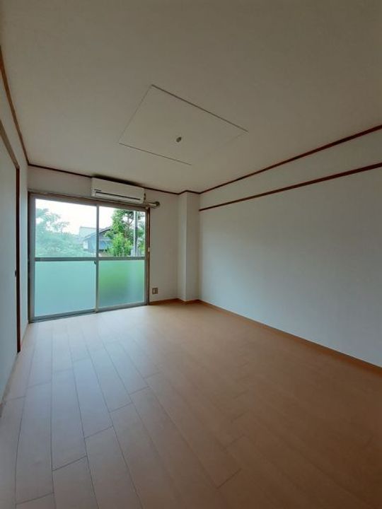 シティハイツ矢吹の居間