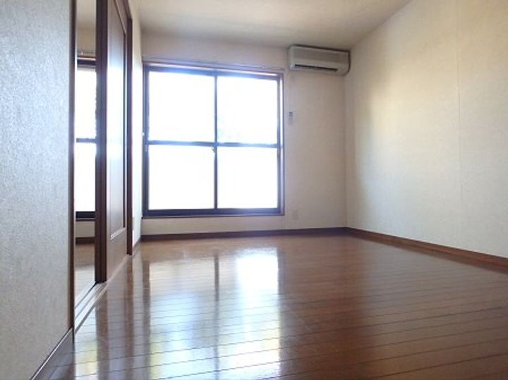 東京都世田谷区給田3(アパート)の賃貸物件の居間