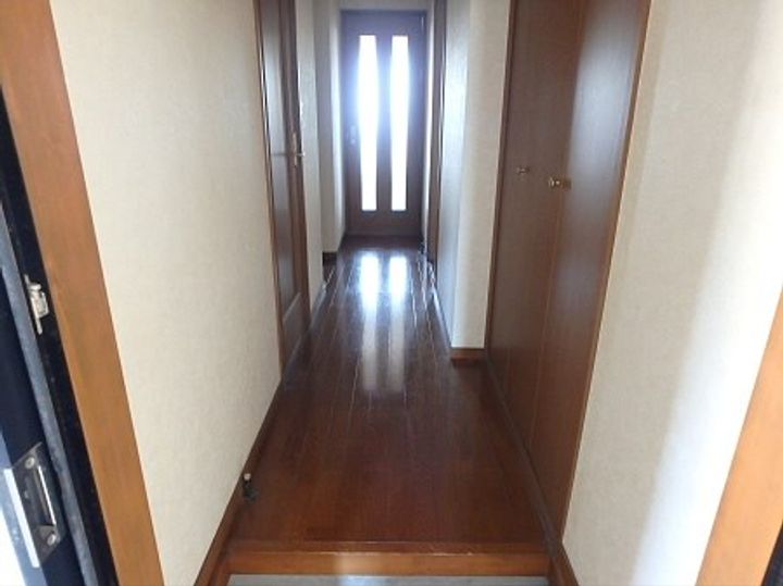 東京都世田谷区給田3(アパート)の賃貸物件の玄関