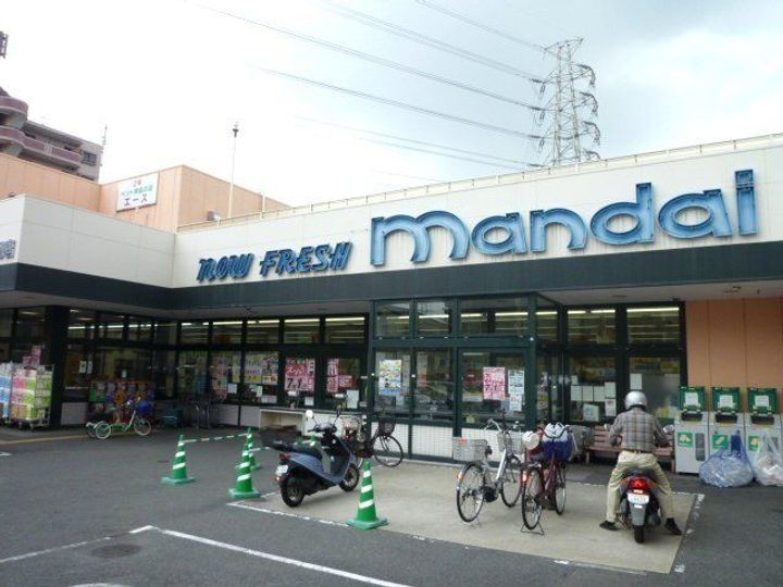 ヌカタコルンイーストの周辺