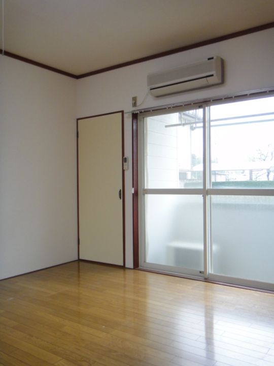 藤井ハイツAの居間