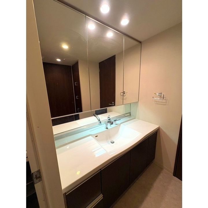 ザ・熊本タワーC棟 2706号の内装