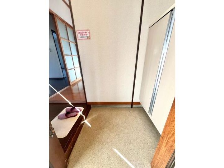 ヴェル・アージュ・ノゼの玄関