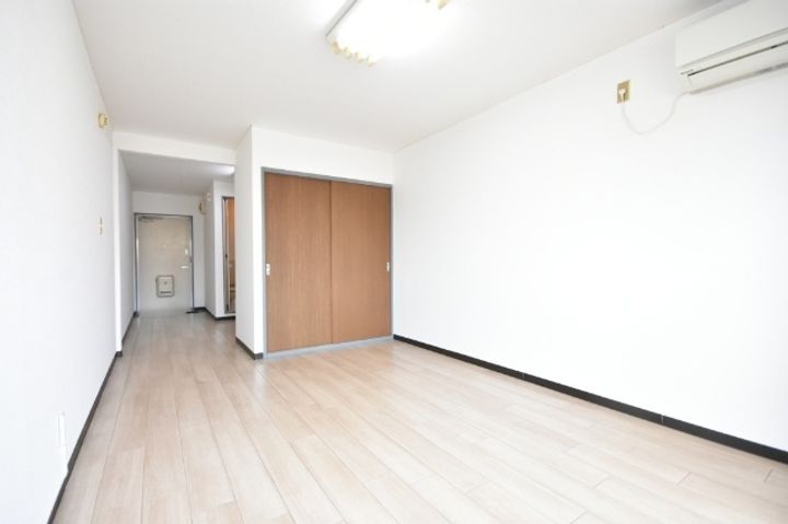 メゾン・シミズの内装