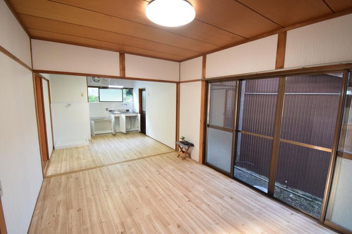 高知県高知市上本宮町(一戸建)の賃貸物件の居間