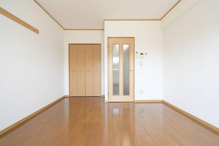 福岡県北九州市八幡西区陣原3(マンション)の賃貸物件の居間