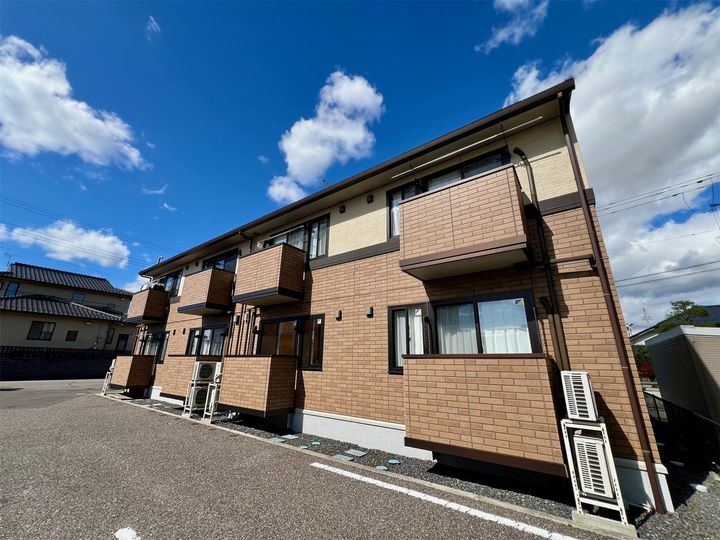 ボヌール (富田)の外観