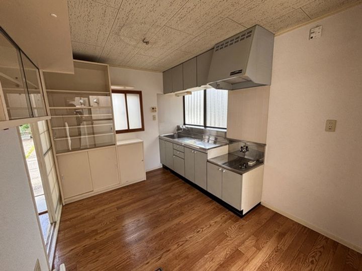 グレンツェント伊島3DKのキッチン