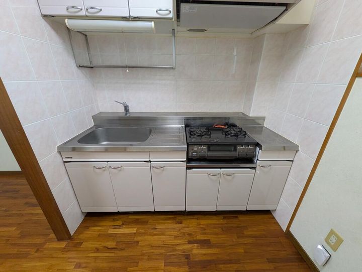 沖縄県島尻郡南風原町字新川(マンション)の賃貸物件のキッチン