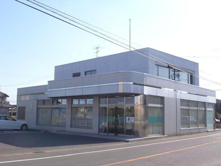 エトワール・パレの周辺