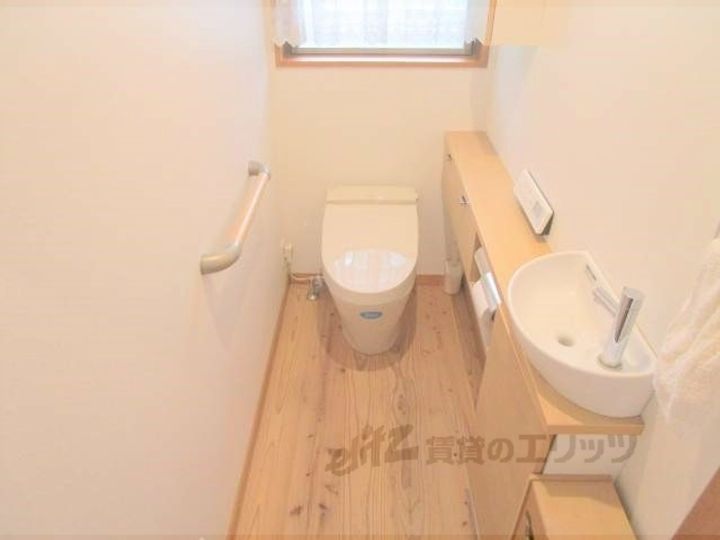 園部町小桜町68-16シェアハウスの内装