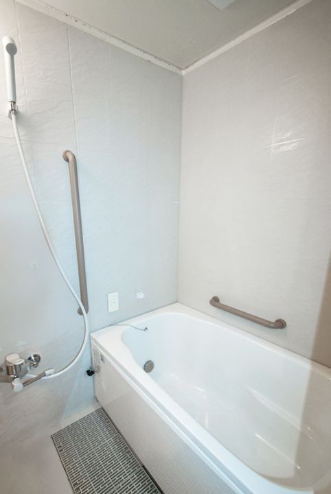 URアーバンラフレ小幡の風呂