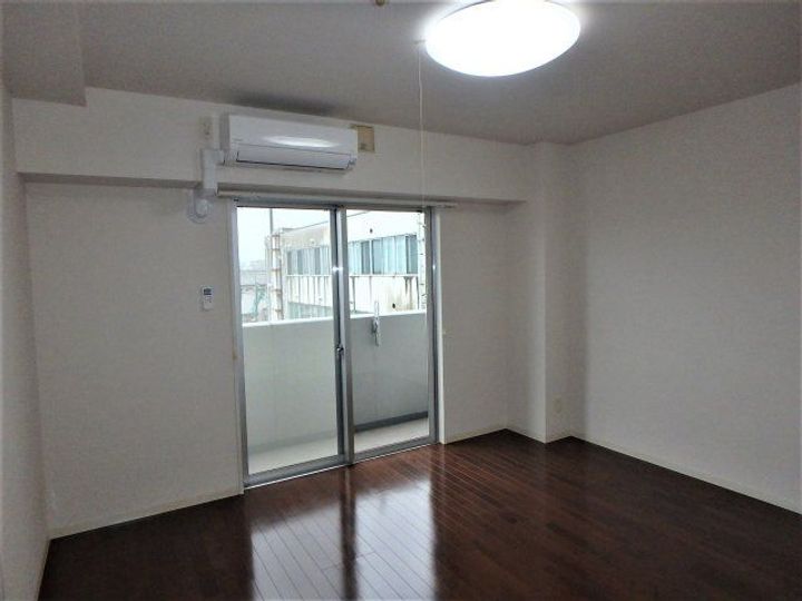 ASプレミアム関屋金衛町の居間