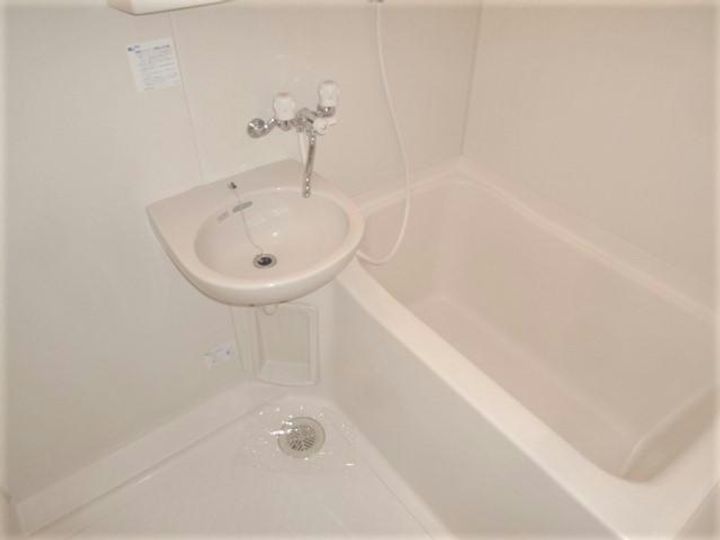 ラビットハウス アイディの風呂