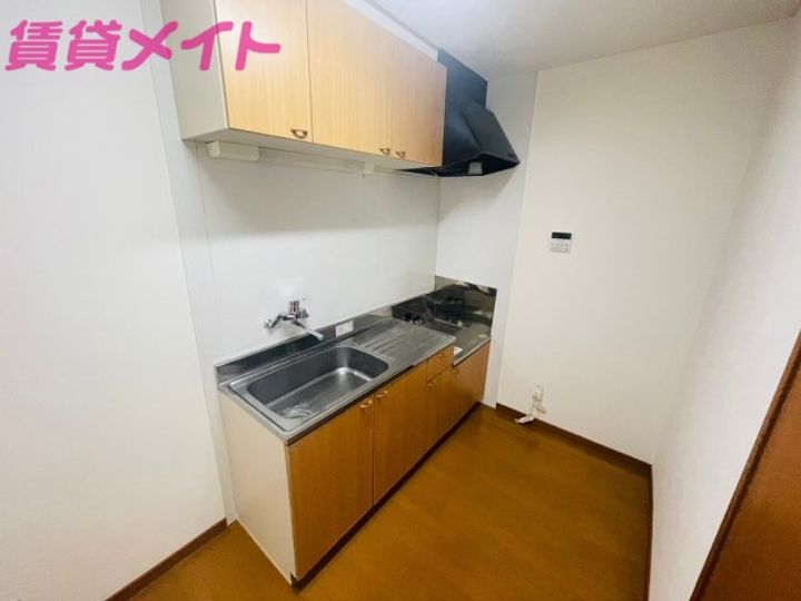 三重県津市高茶屋小森上野町(一戸建)の賃貸物件のキッチン
