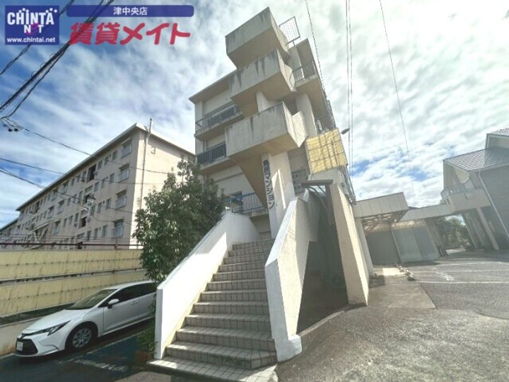鳥居マンションの外観