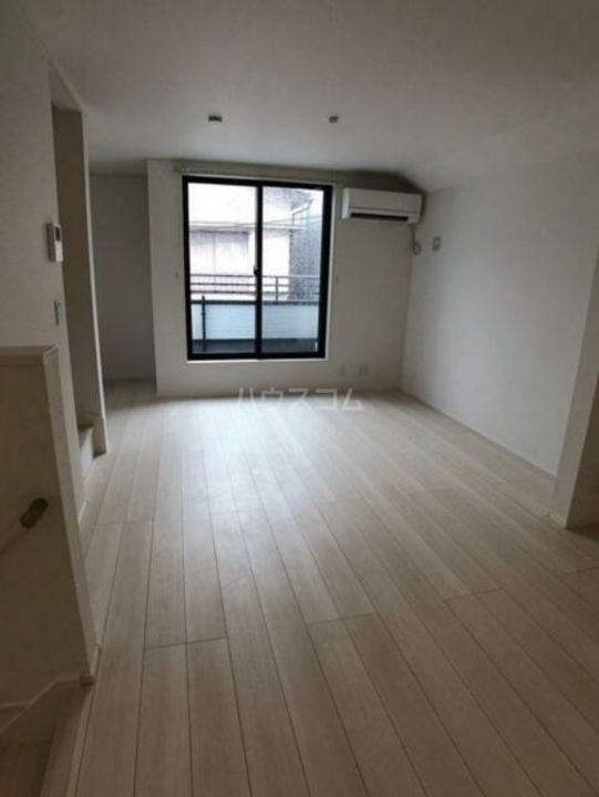 東京都大田区西蒲田1(一戸建)の賃貸物件の居間