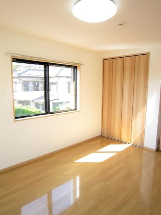 メゾン井沢ソレイユの居間