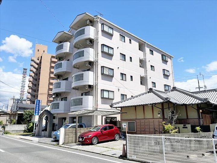 プリムベール湊町の外観