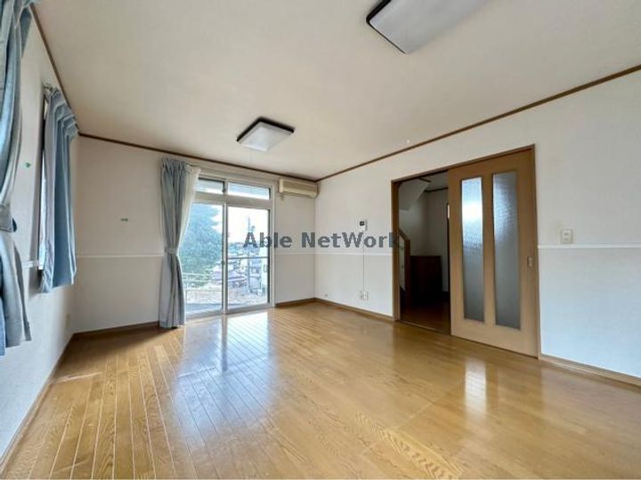 岩手県盛岡市東新庄2(一戸建)の賃貸物件の居間