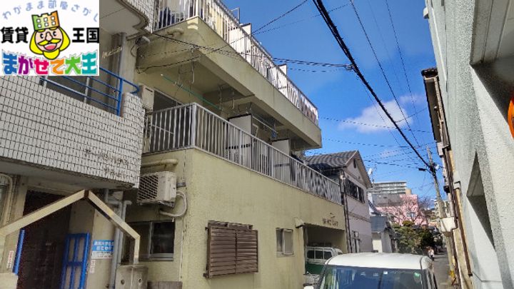 ヨシタニハイツの外観