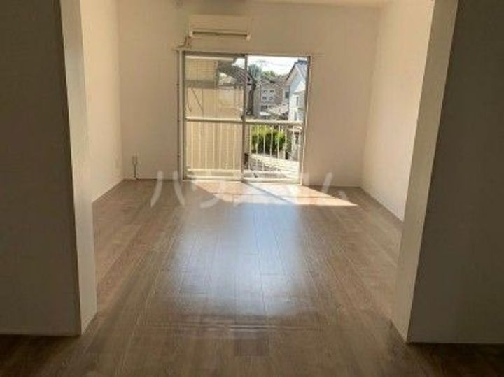 武蔵野マンションの居間