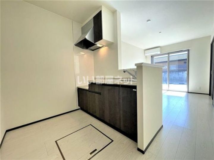 栃木県佐野市赤見町(アパート)の賃貸物件のキッチン