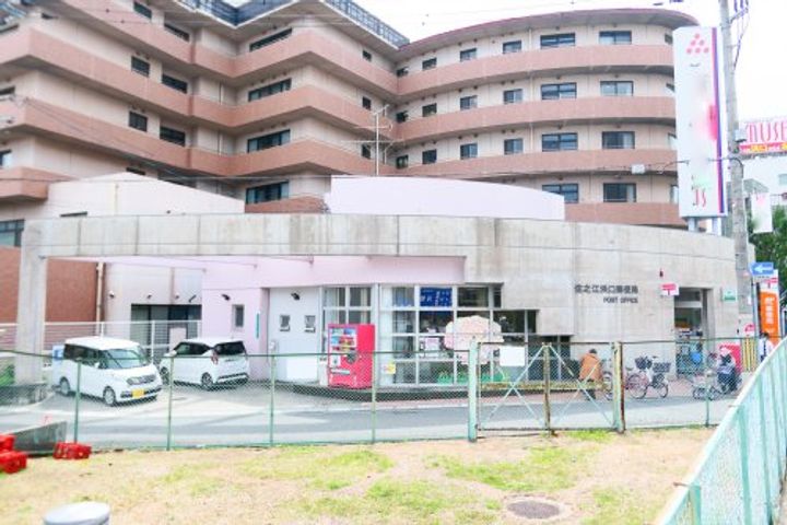 センチュリー浜口の周辺