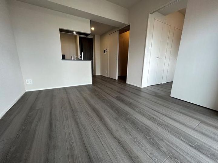 埼玉県川口市本町1(マンション)の賃貸物件の居間