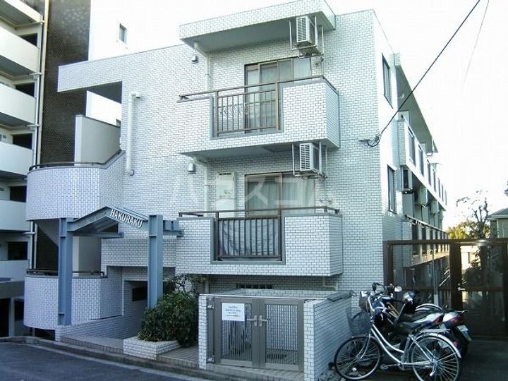 ヴァンハウス白楽の外観