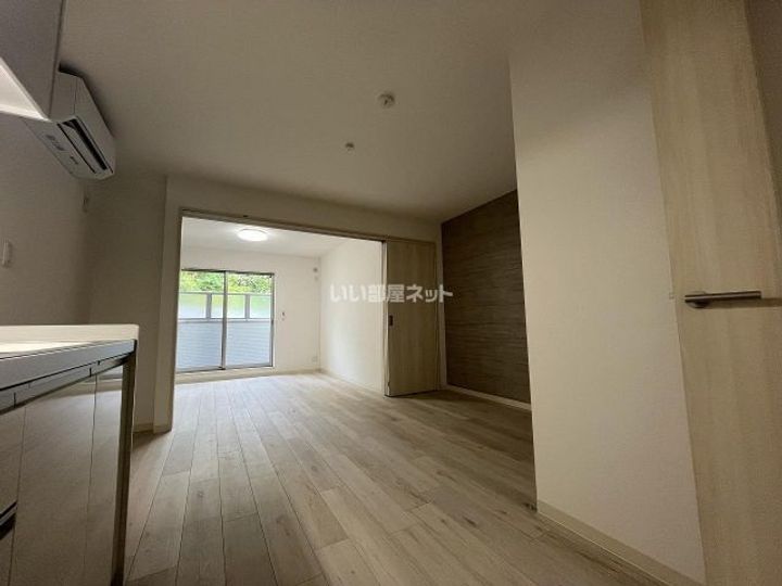 大阪府四條畷市大字清瀧(アパート)の賃貸物件の居間