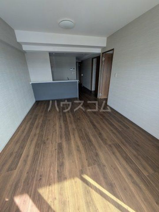 デラーノの居間