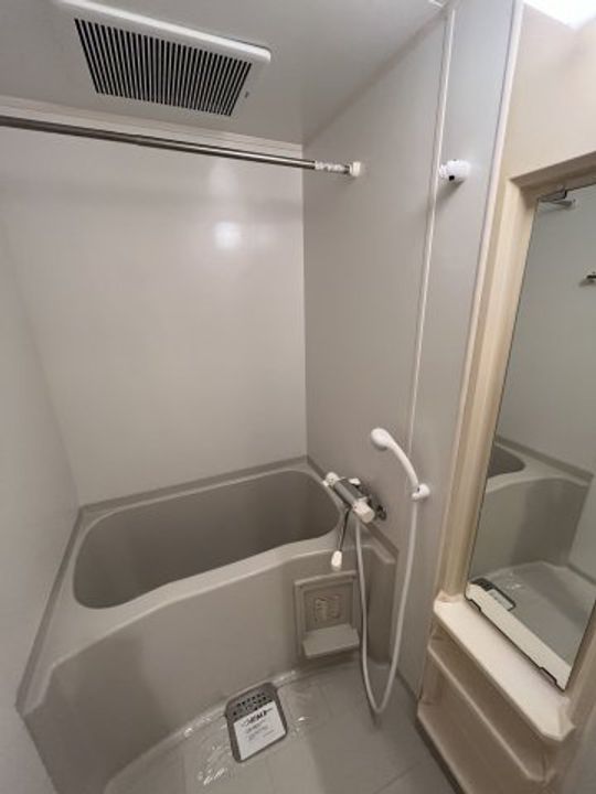 グラビスコート十日市の風呂