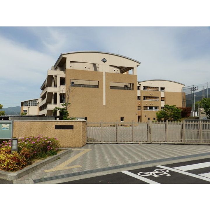 愛媛県四国中央市下柏町(マンション)の賃貸物件の周辺