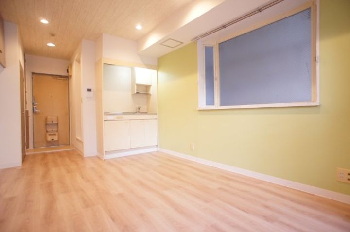 高崎MTビルの居間