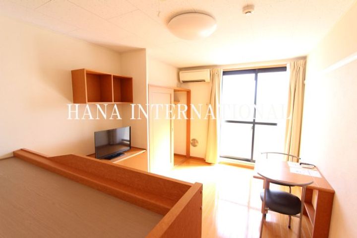 レオパレスヴィルヌーブ川崎Bの居間