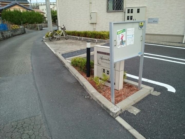 アグレアブル Bの地図