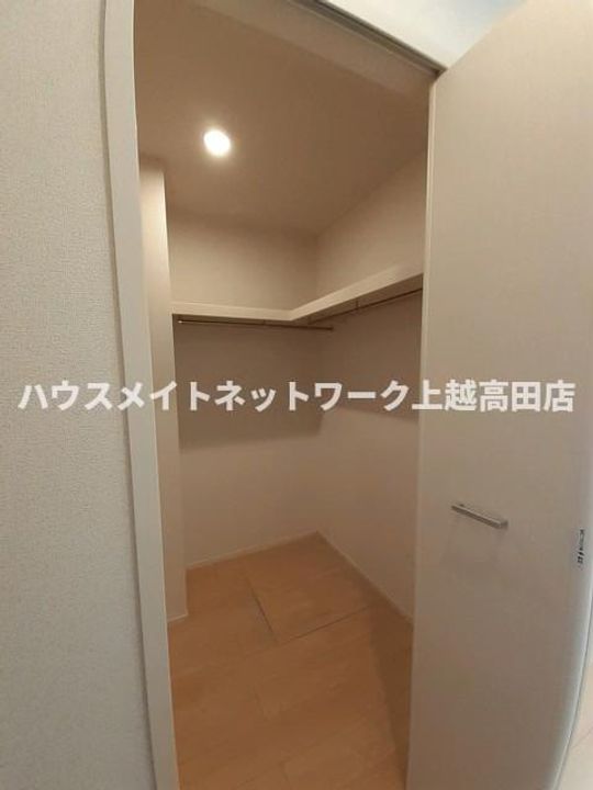 サンパレス春日山IIの内装