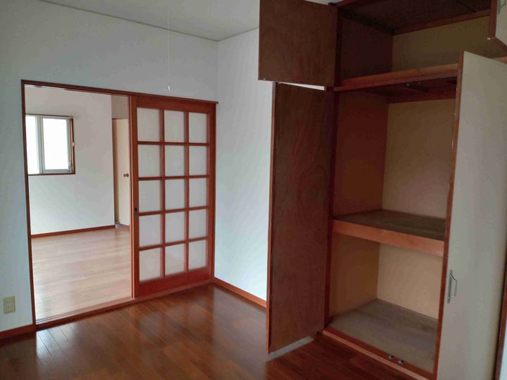 第2旭ハイツの居間