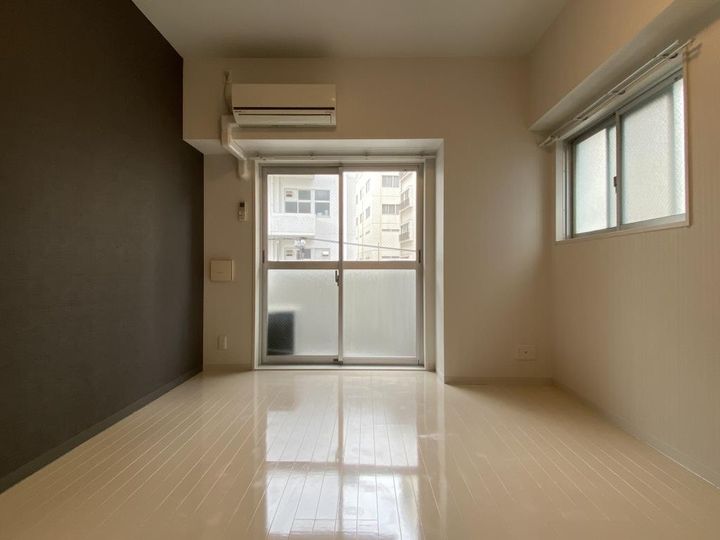 ランエージ新御徒町の居間