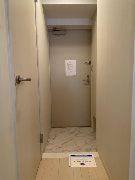 ランエージ新御徒町の玄関